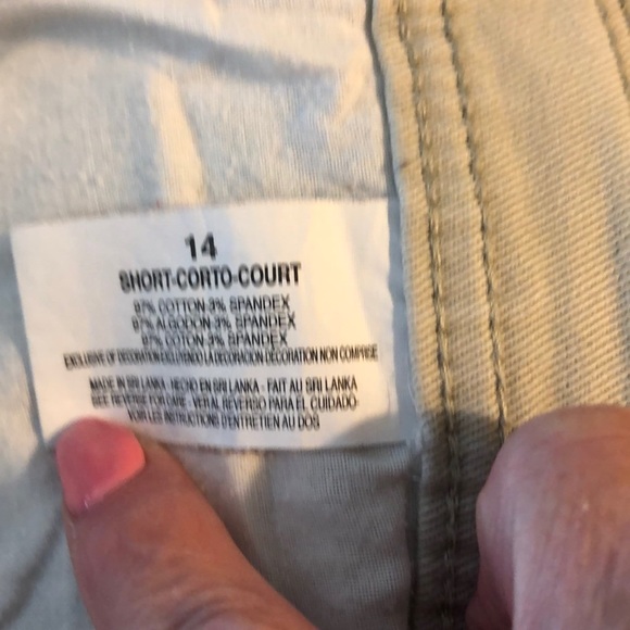 Khaki Jeans by Gloria Vanderbilt - Picture 3 of 3